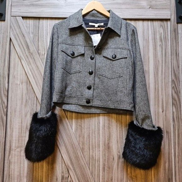 Veronica  Beard Burke Herringbone Cropped Jacket 100% Wool 100% Faux Fur - Picture 10 of 16